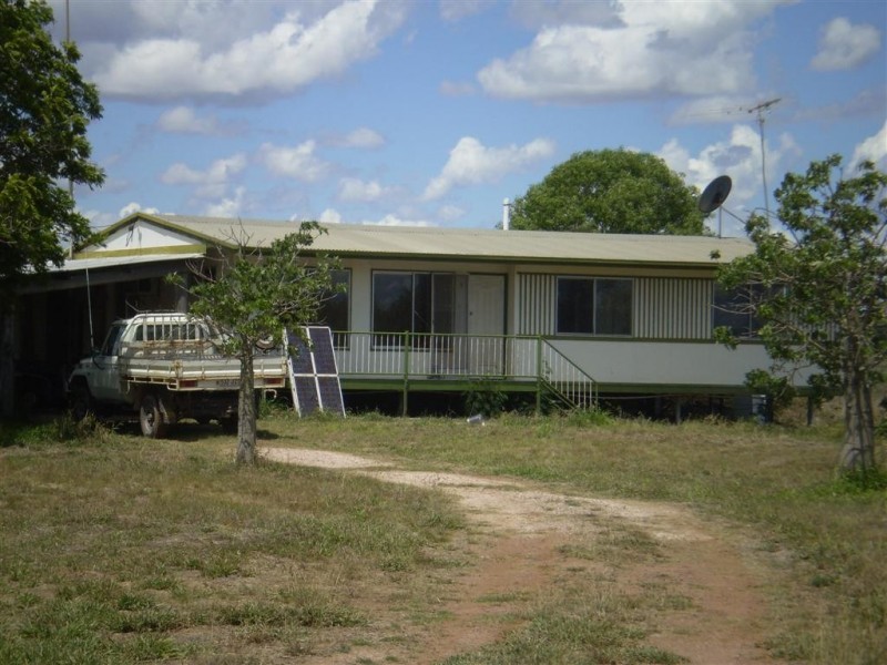 2354 Alsace Road, Dingo QLD 4702