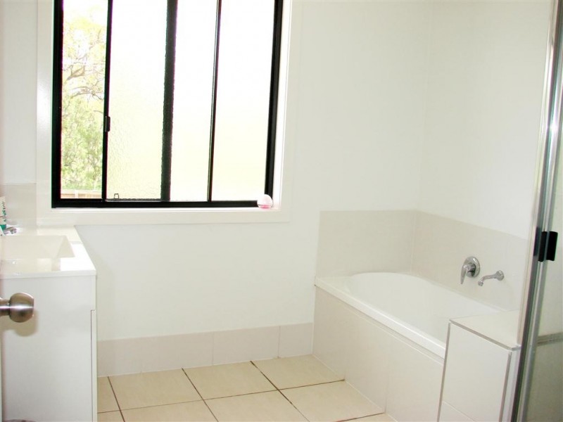 1 Rahima Court, Gracemere QLD 4702