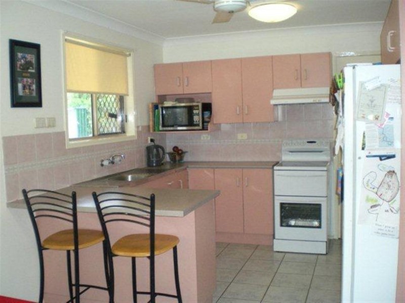 6 Milne Place, Gracemere QLD 4702