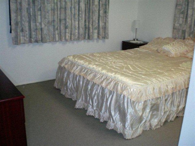 6 Milne Place, Gracemere QLD 4702