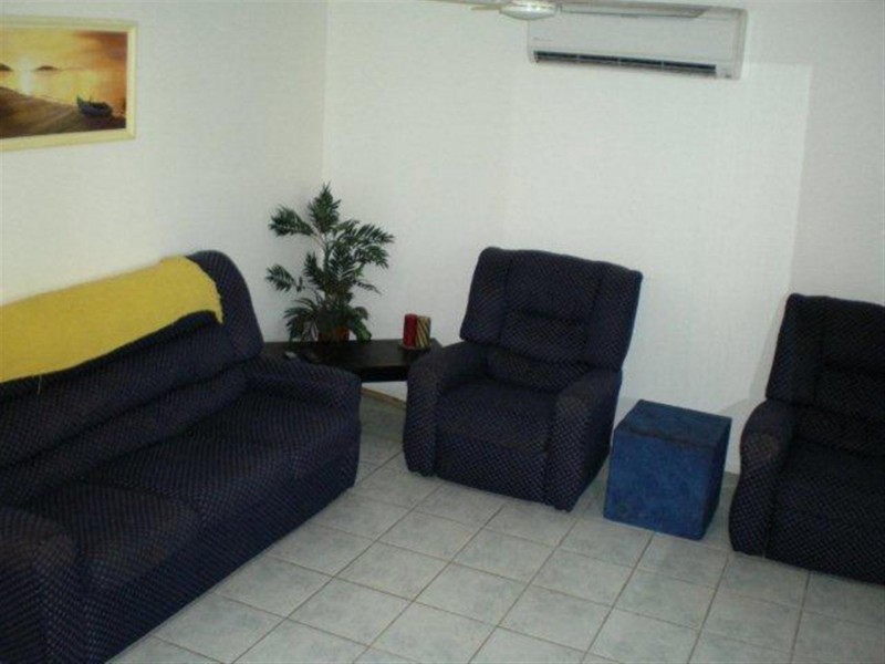 6 Milne Place, Gracemere QLD 4702