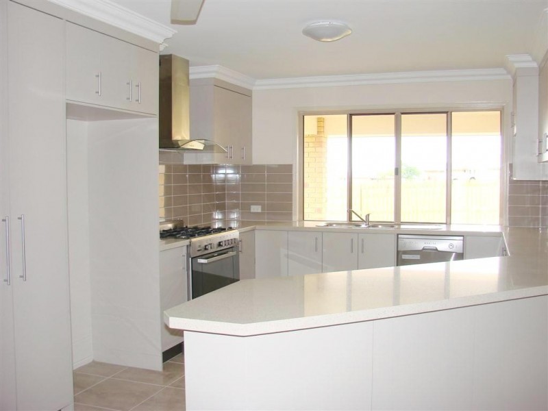 7 Premier Court, Gracemere QLD 4702