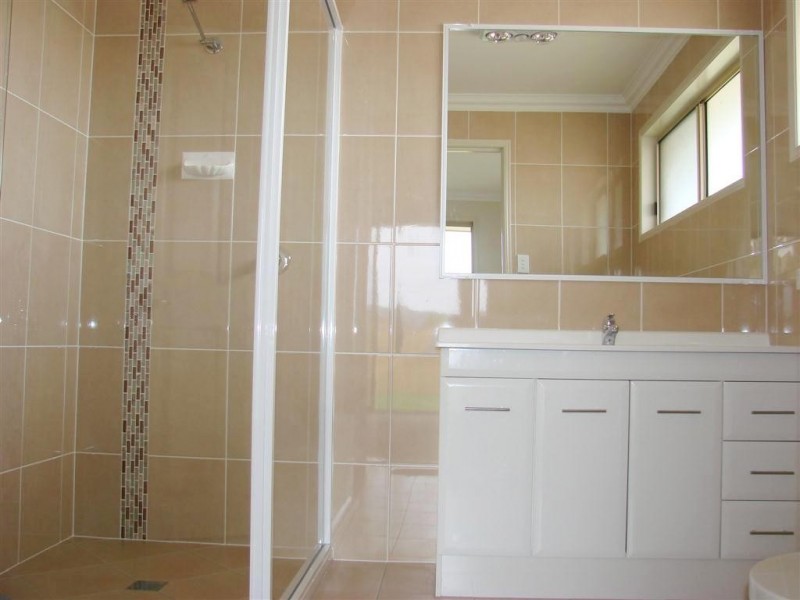 7 Premier Court, Gracemere QLD 4702