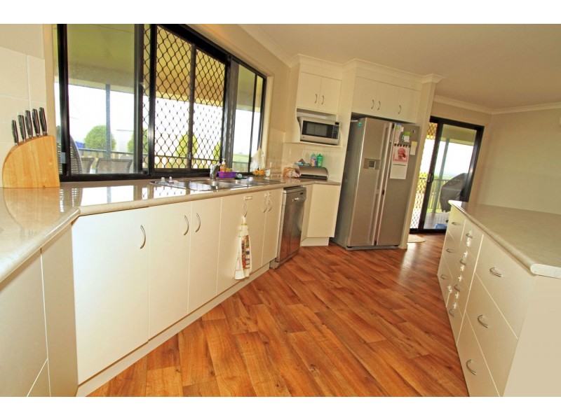 119 McKenzie Road, Alton Downs QLD 4702