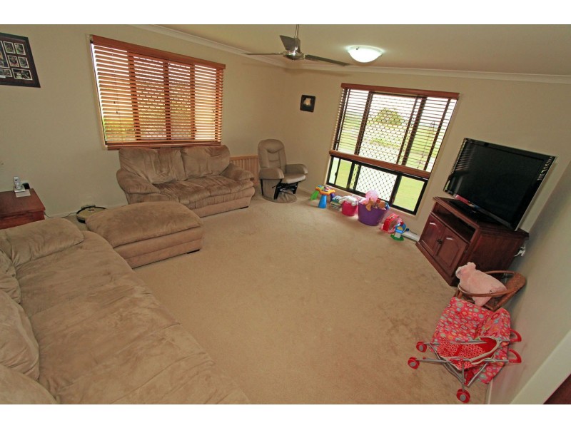 119 McKenzie Road, Alton Downs QLD 4702