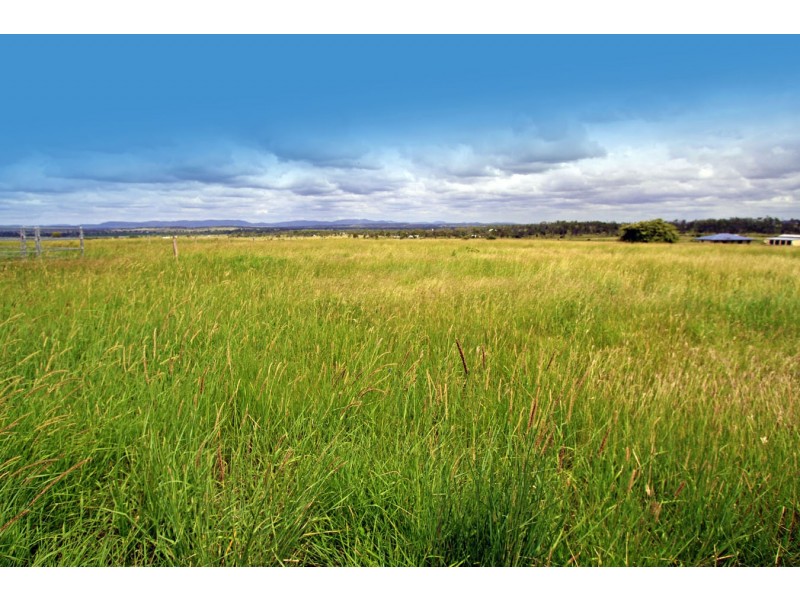 119 McKenzie Road, Alton Downs QLD 4702