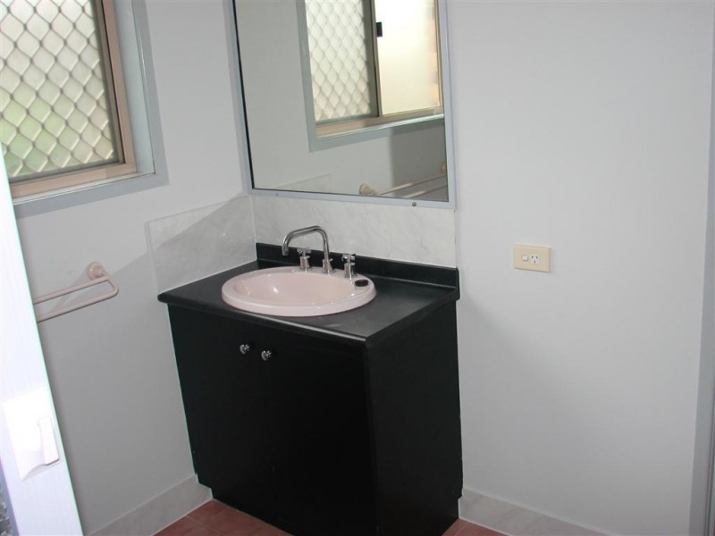 33 Labanka Crescent, Gracemere QLD 4702