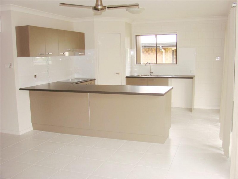 Unit 1/4 Mallet Close, Gracemere QLD 4702