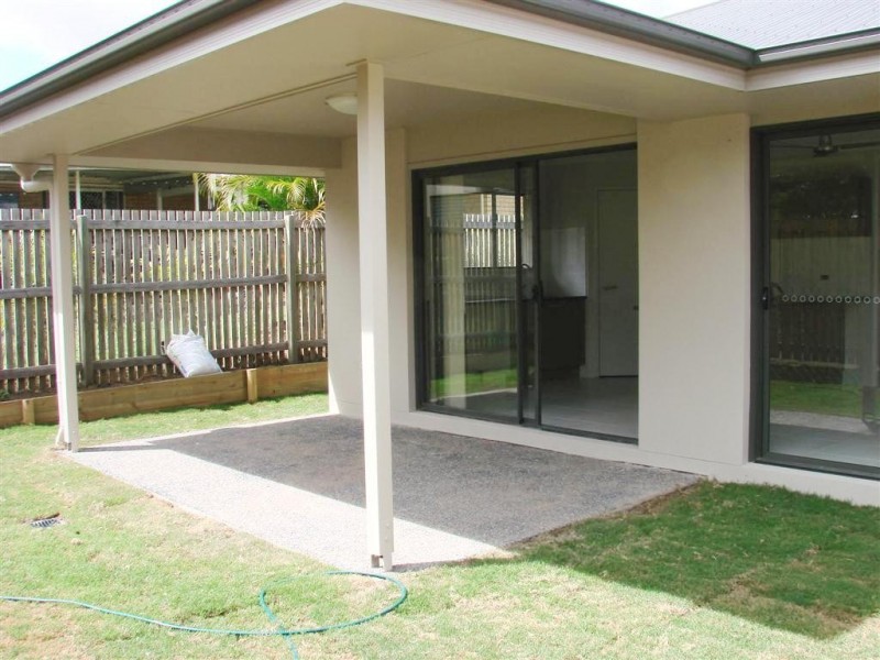 Unit 2/4 Mallet Close, Gracemere QLD 4702