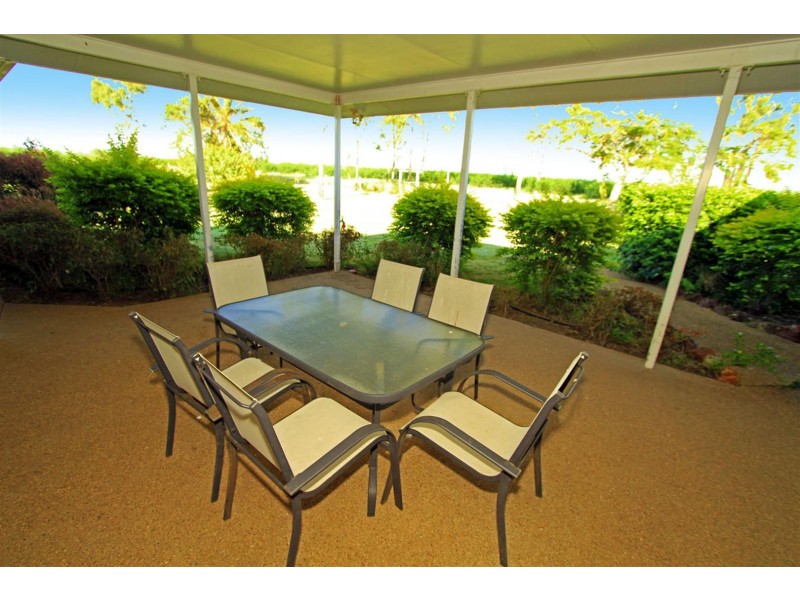 189 Stracey Road, Alton Downs QLD 4702