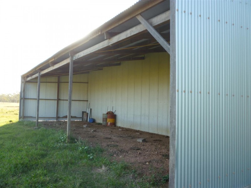 696 Lake Mary Road, Lake Mary QLD 4703