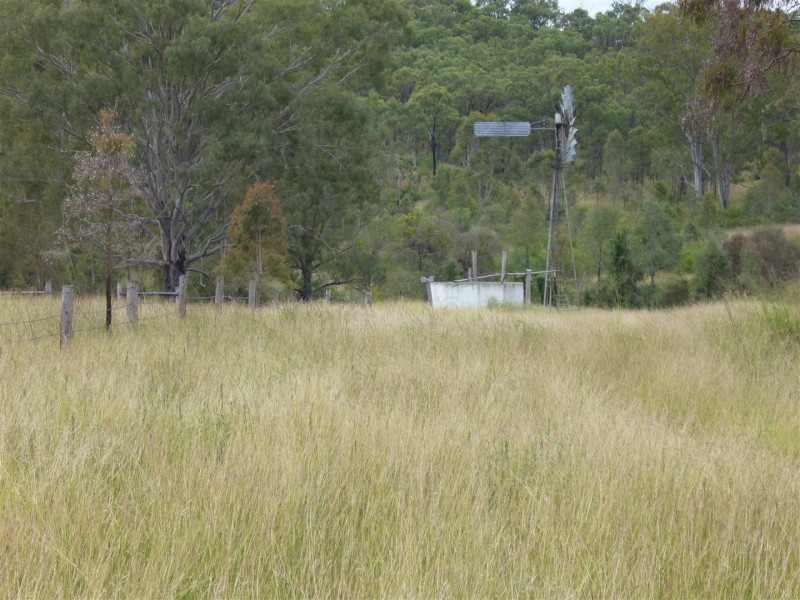 585 Oakey Creek Road, Oakey Creek QLD 4714