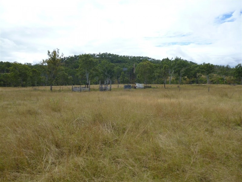 585 Oakey Creek Road, Oakey Creek QLD 4714