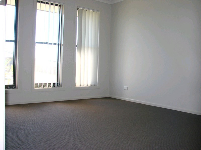 65 Burke and Wills Drive, Gracemere QLD 4702