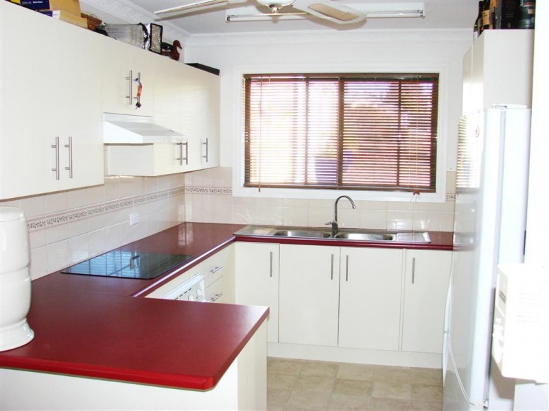 8 Misfeld Close, Gracemere QLD 4702