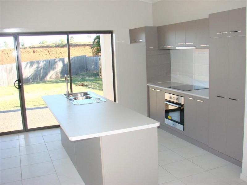 12 Conway Court, Gracemere QLD 4702