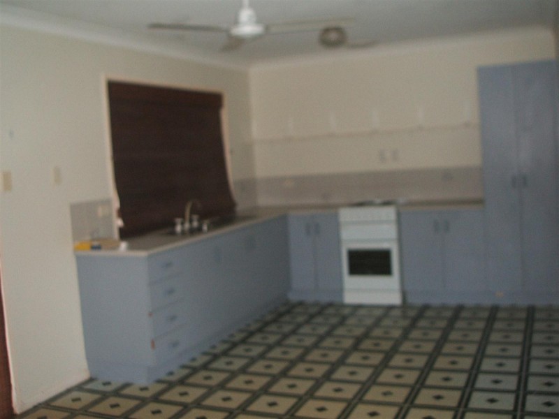 2 Rosewood Avenue, Gracemere QLD 4702