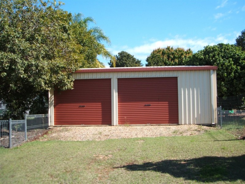 42 Cowan Street, Gracemere QLD 4702