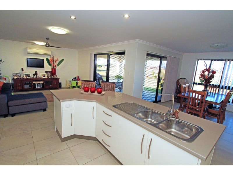 14 Freeman Court, Gracemere QLD 4702