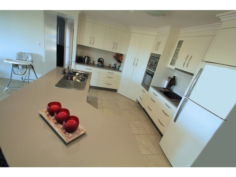 14 Freeman Court, Gracemere QLD 4702