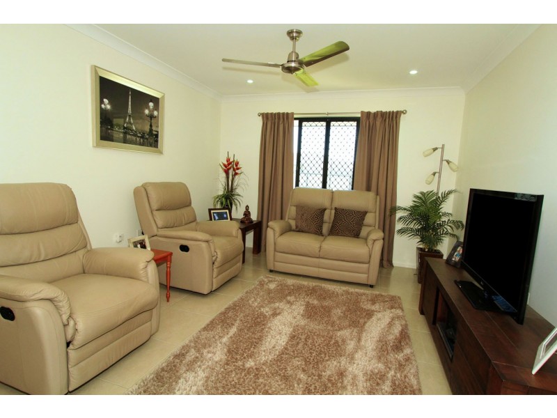 6 Bates Court, Gracemere QLD 4702