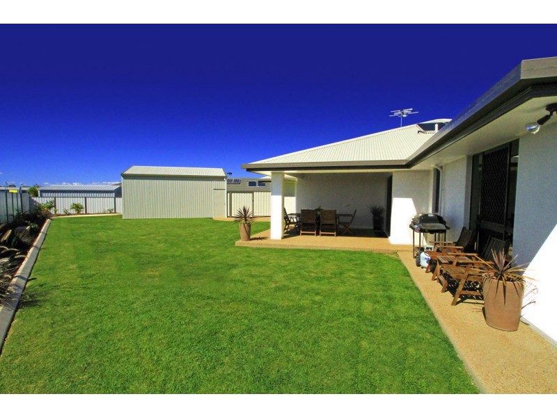 6 Bates Court, Gracemere QLD 4702