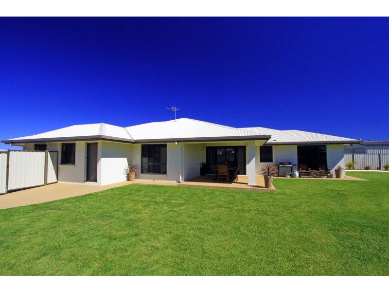 6 Bates Court, Gracemere QLD 4702