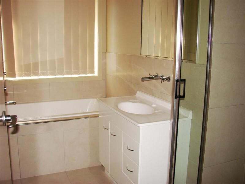 3 Flinders Court, Gracemere QLD 4702