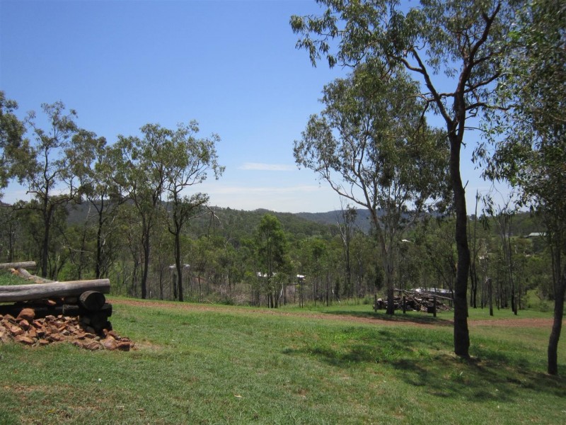 12 Whitely Street, Mount Morgan QLD 4714