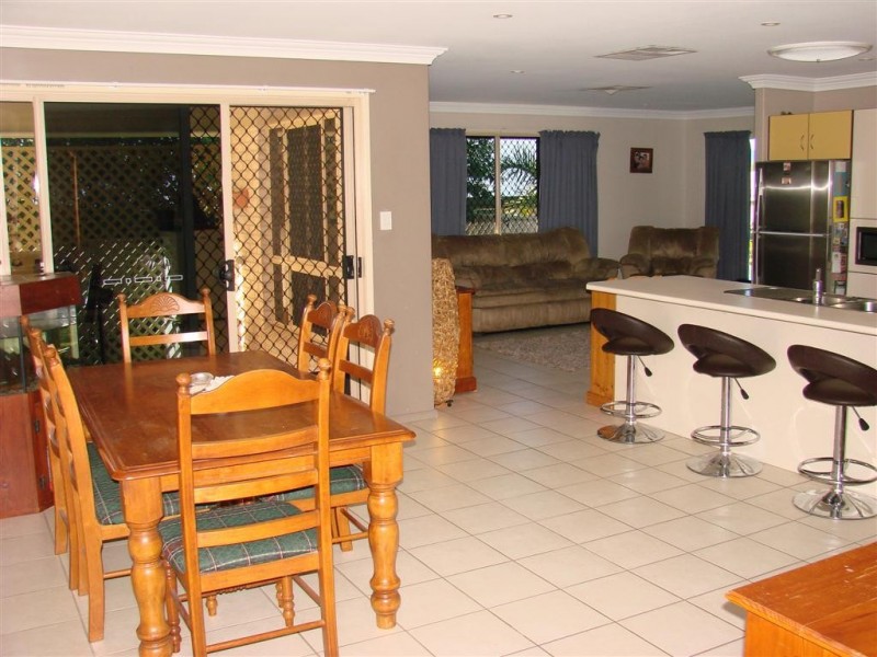 42 Rosewood Avenue, Gracemere QLD 4702