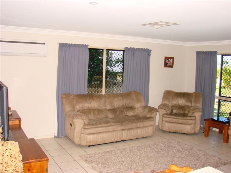 42 Rosewood Avenue, Gracemere QLD 4702