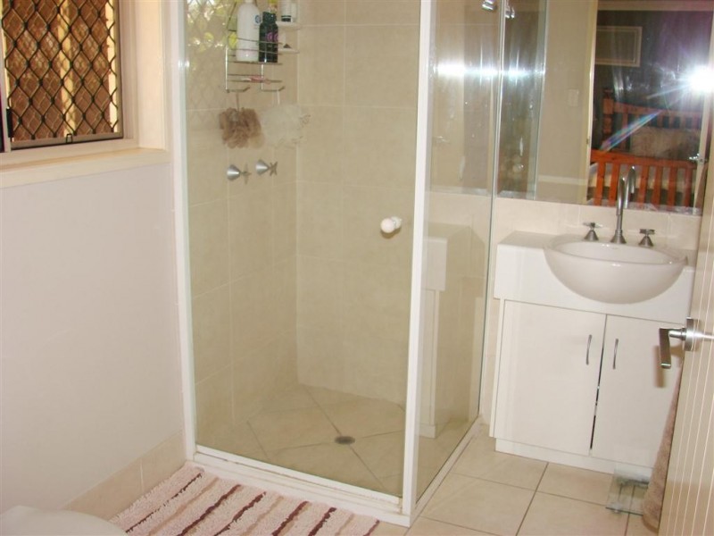 42 Rosewood Avenue, Gracemere QLD 4702