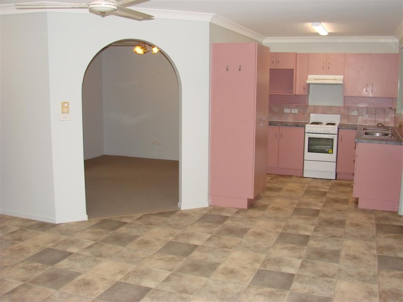 33 Labanka Crescent, Gracemere QLD 4702