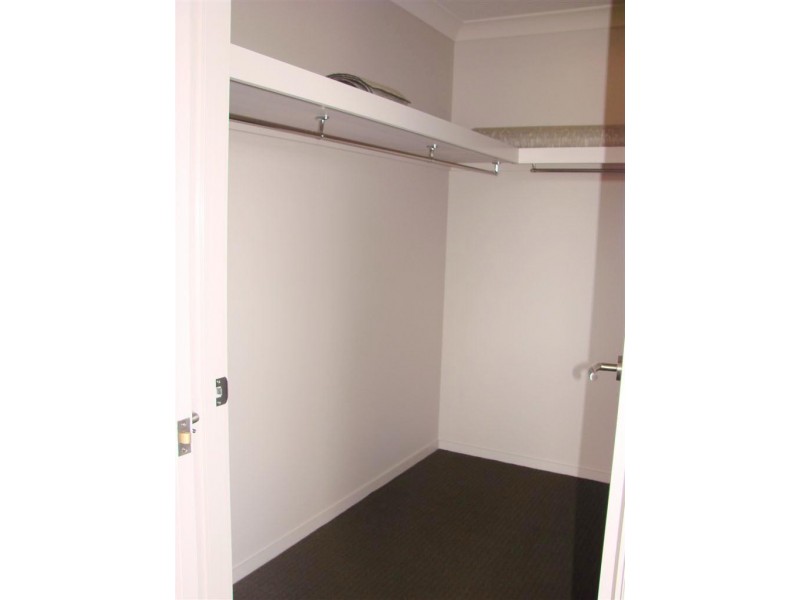 Unit 2/181 Lucas Street, Gracemere QLD 4702