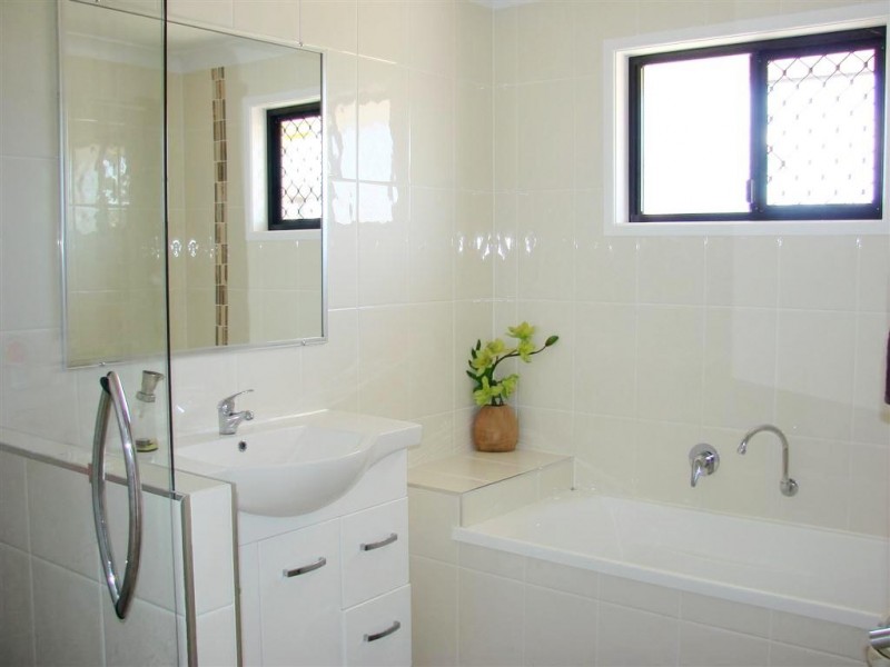 99 Washpool Road, Gracemere QLD 4702