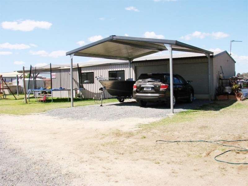 99 Washpool Road, Gracemere QLD 4702