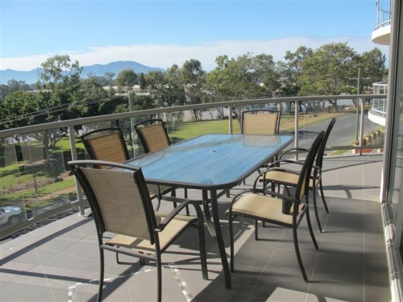 302/6 “The Rocks” Victoria Parade, Rockhampton City QLD 4700