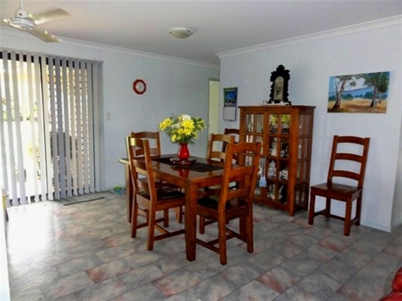 4 Anna Street, Gracemere QLD 4702
