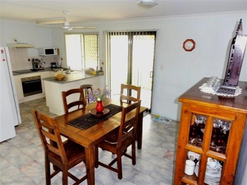4 Anna Street, Gracemere QLD 4702