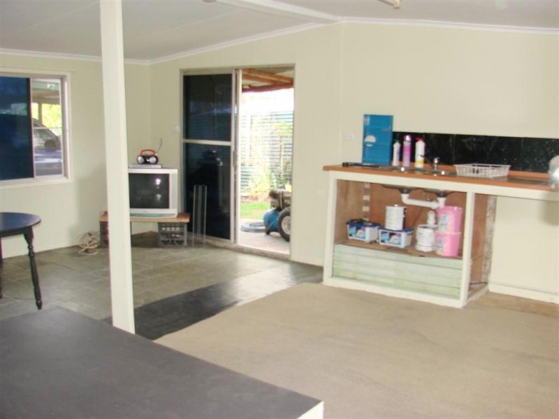 51146 Burnett Highway, Mount Morgan QLD 4714