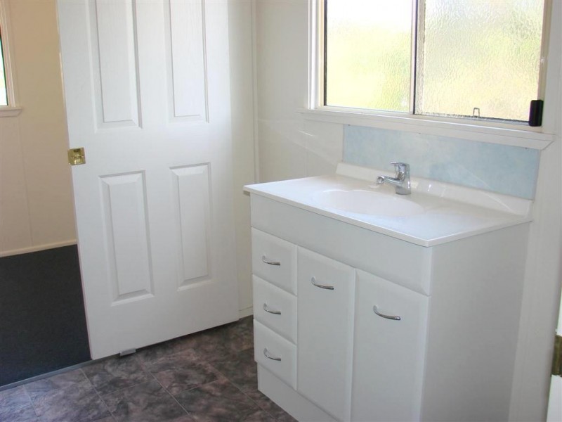 18 Pattison Street, Mount Morgan QLD 4714