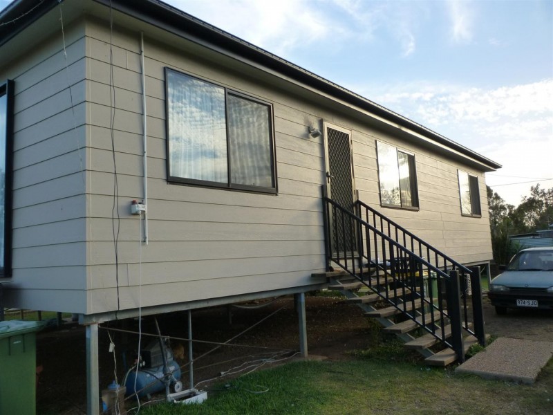 65 Moonmera Street, Kabra QLD 4702