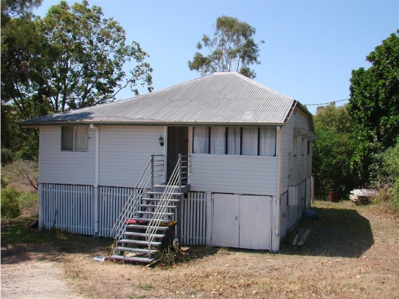 18 Hall Street, Mount Morgan QLD 4714