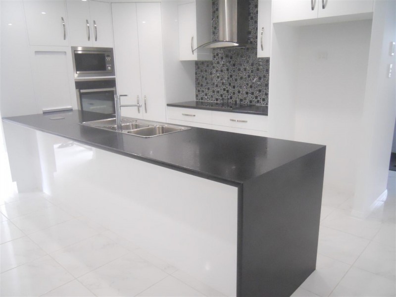 5 Violet Drive, Gracemere QLD 4702