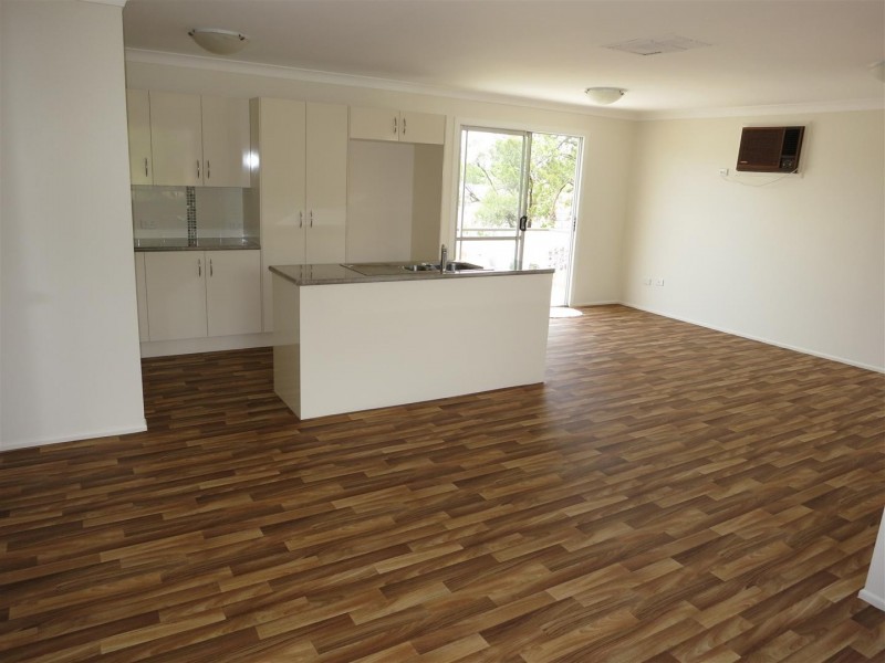 4 Cassar Street, Gracemere QLD 4702