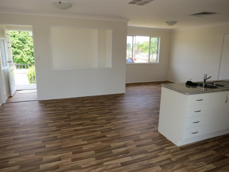 4 Cassar Street, Gracemere QLD 4702