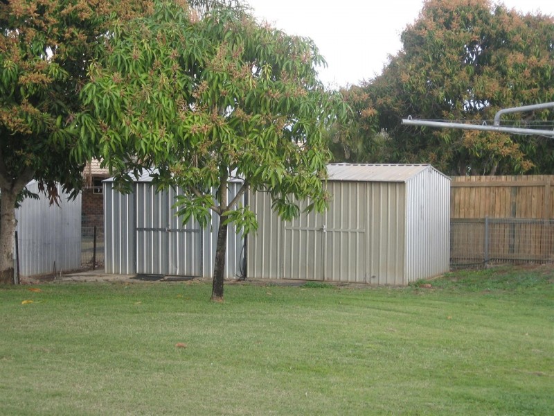 16 Gleeson Close, Gracemere QLD 4702