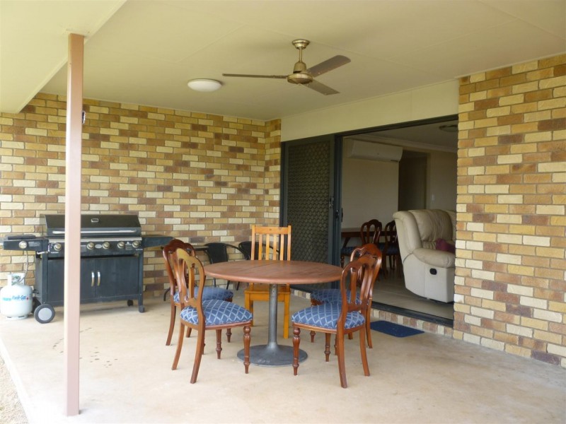 64 Jamie Crescent, Gracemere QLD 4702