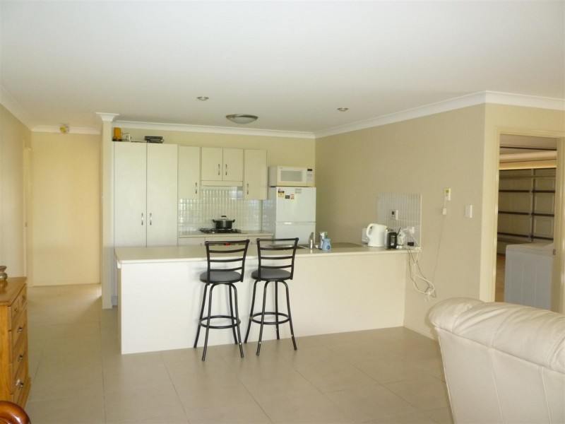 64 Jamie Crescent, Gracemere QLD 4702