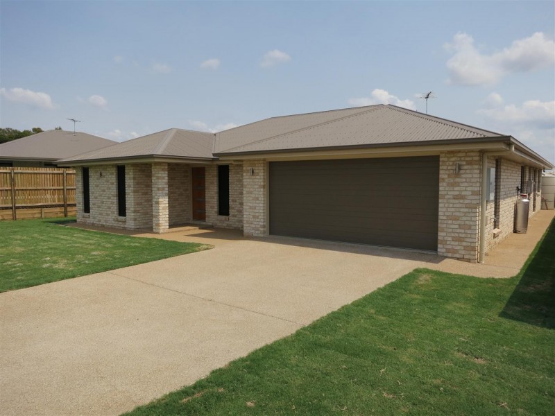 39 Jamie Crescent, Gracemere QLD 4702